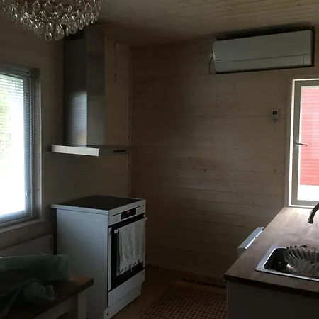 Grandma's House 伊萨尔米